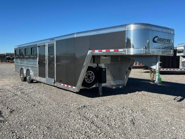 2025 cimarron horse trailers showstar