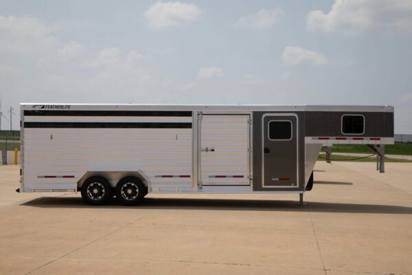 2024 featherlite horse trailers 8413 stock