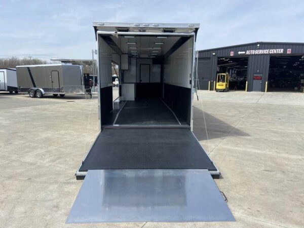 aluminum cargo trailers 2025 united 32' racecar w/bathroom