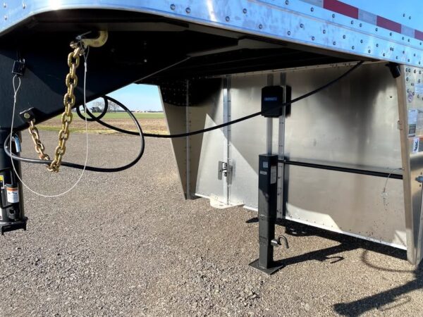 aluminum stock trailers 26'x8'x6'8" cattle hauler