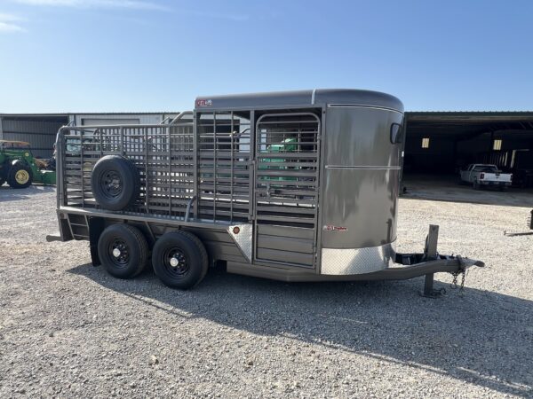 2025 gr bumper pull livestock trailers 16ft half top