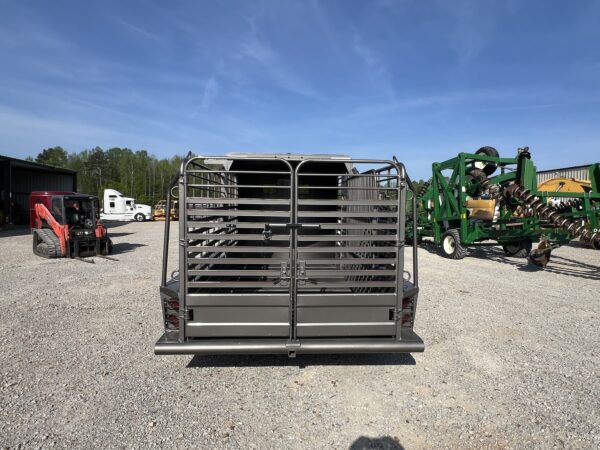 2025 gr bumper pull livestock trailers 16ft half top