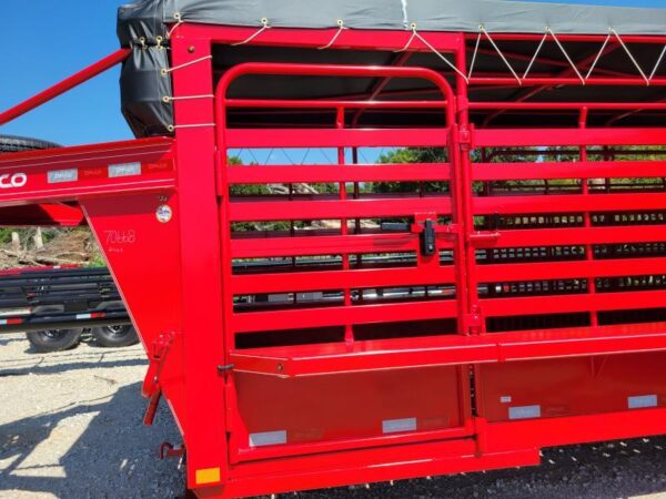 2024 delco livestock trailers 24ft gooseneck