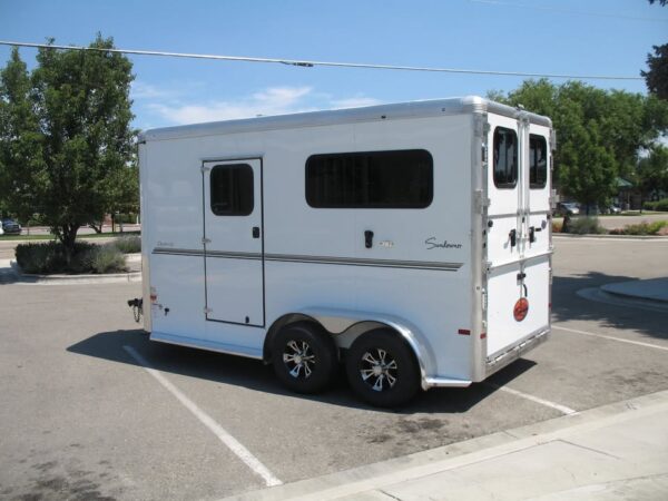 2024 sundowner horse trailers charter se deluxe
