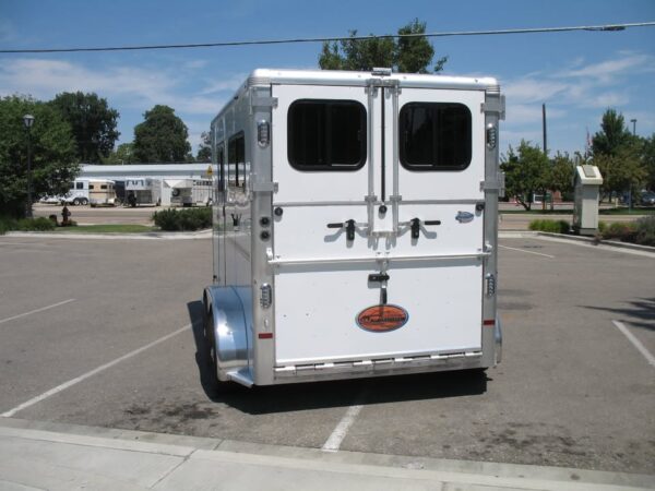 2024 sundowner horse trailers charter se deluxe