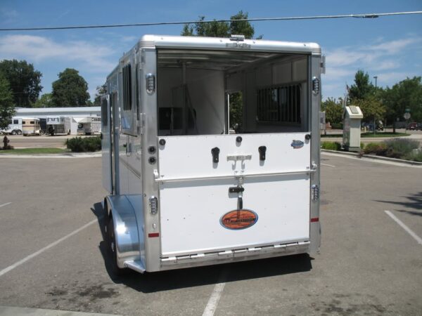 2024 sundowner horse trailers charter se deluxe