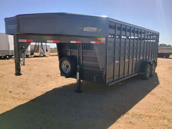 2025 titan livestock trailers 20ft stock trailer