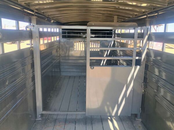 2025 titan livestock trailers 20ft stock trailer