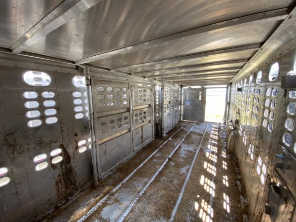 2021 wilson livestock trailers foreman 24ft