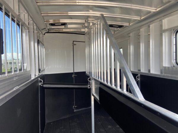 2 Horse Bumper Pull Horse Trailers for Sale