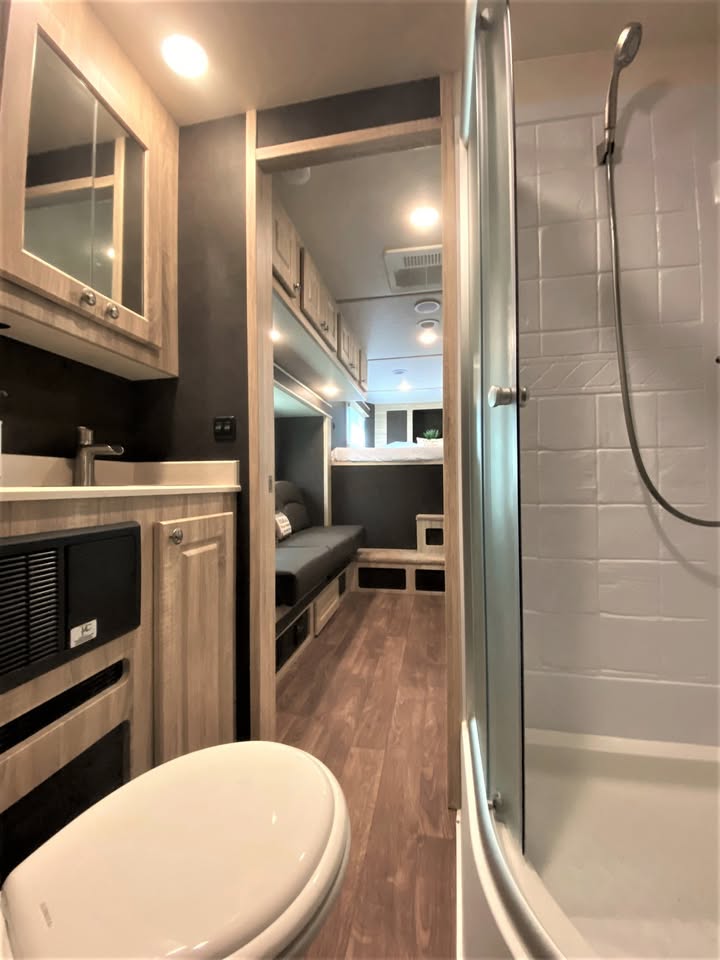 2 Horse Trailer with Living Quarters - Straight Load Custom Built - $55,880 - Image 15