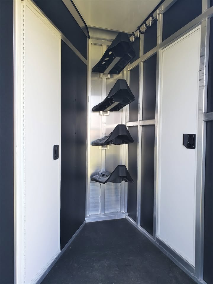 2 Horse Trailer with Living Quarters - Straight Load Custom Built - $55,880 - Image 3