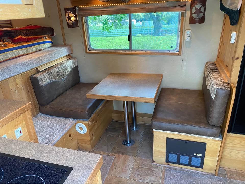 3 Horse Trailers with Living Quarters