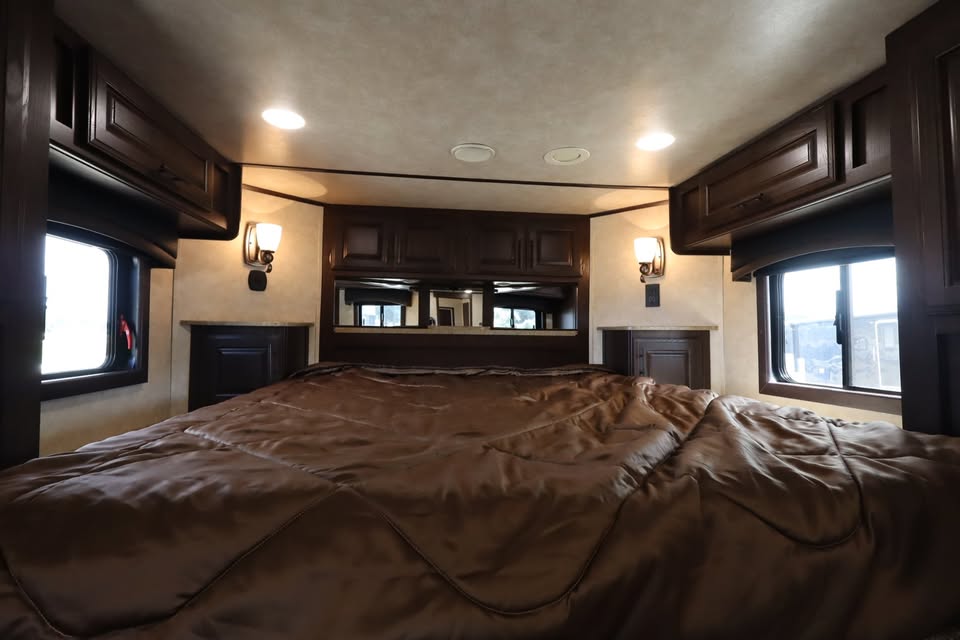 Bison 3 Horse Living Quarters Horse Trailer - 14' LQ with 6' Slide - $39,999 - Image 11