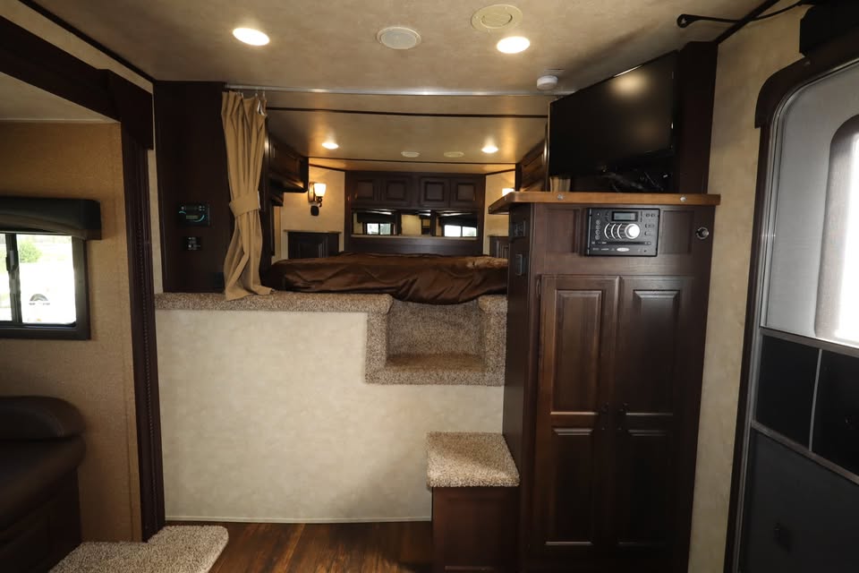 Bison 3 Horse Living Quarters Horse Trailer - 14' LQ with 6' Slide - $39,999 - Image 13
