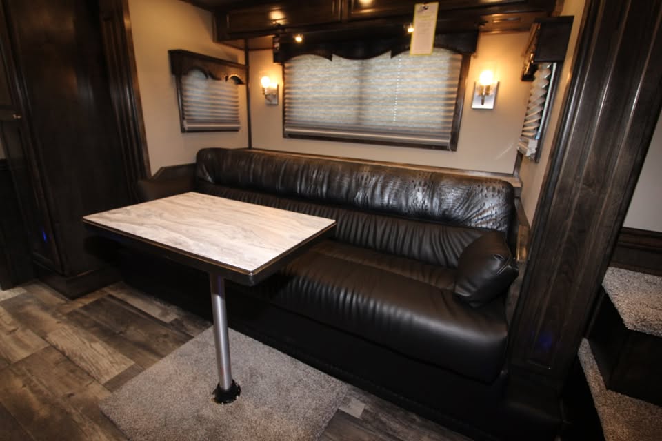 Bloomer Living Quarter Horse Trailers