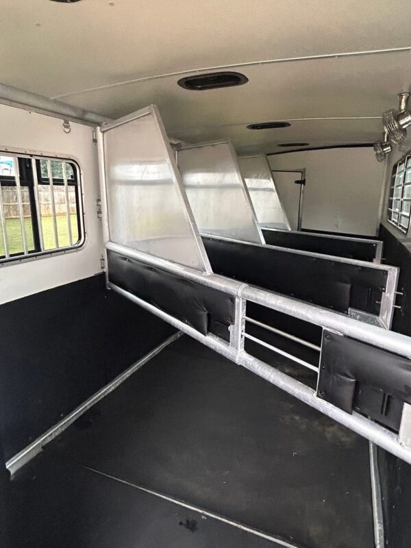 4 Horse Slant Gooseneck Trailers with Oversized Dressing Room - $17,950 - Image 16