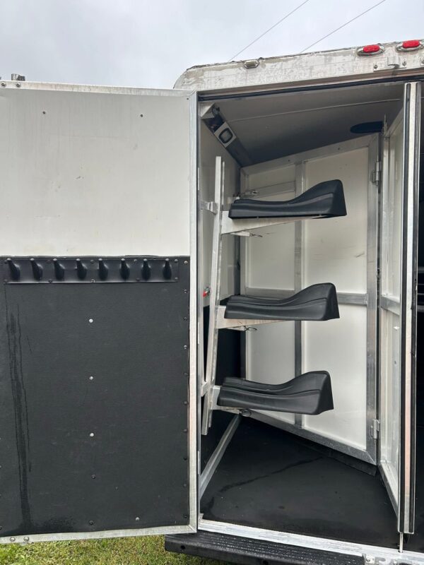4 Horse Slant Gooseneck Trailers with Oversized Dressing Room - $17,950 - Image 20
