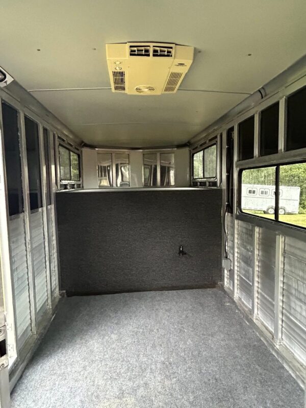 4 Horse Slant Gooseneck Trailers with Oversized Dressing Room - $17,950 - Image 23