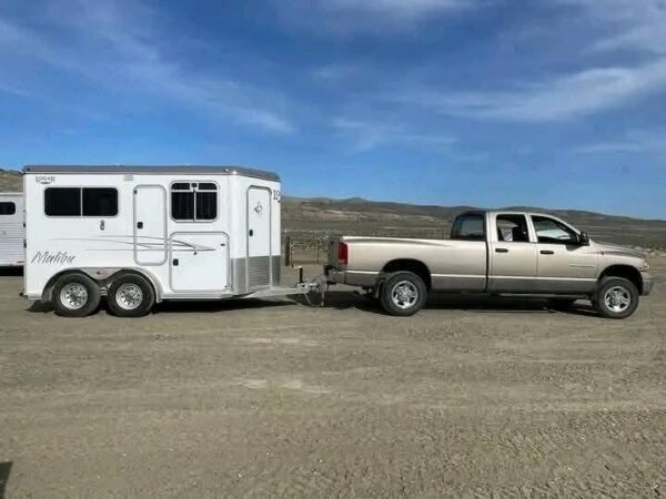 Logan Coach Horse Trailers