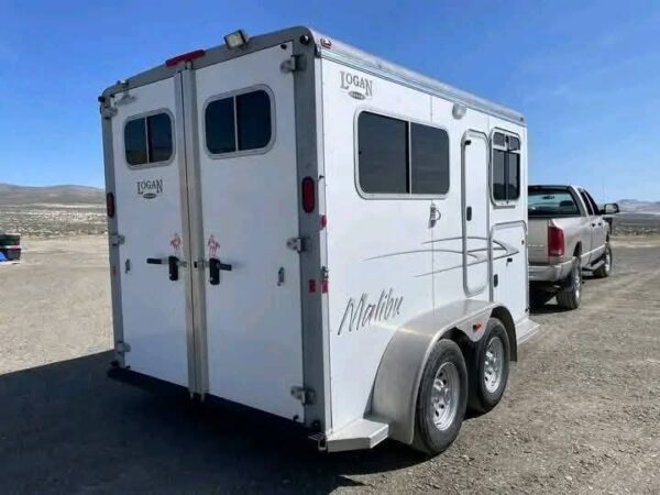 Logan Coach Horse Trailers