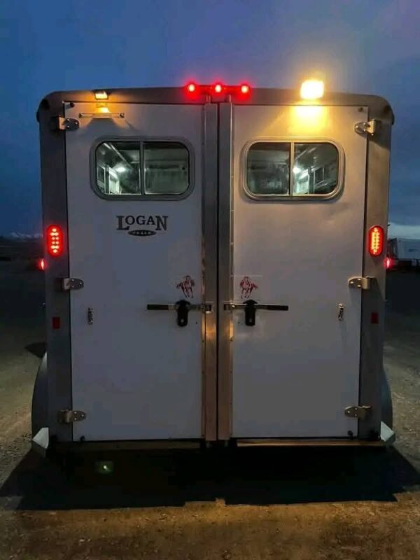 Logan Coach Horse Trailers