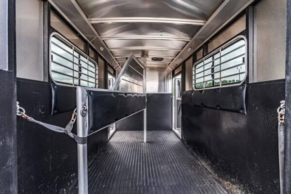 Logan Horse Trailers