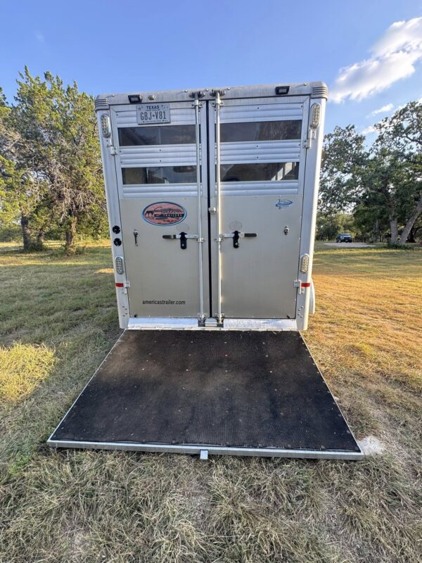 Sundowner Horse Trailers for Sale