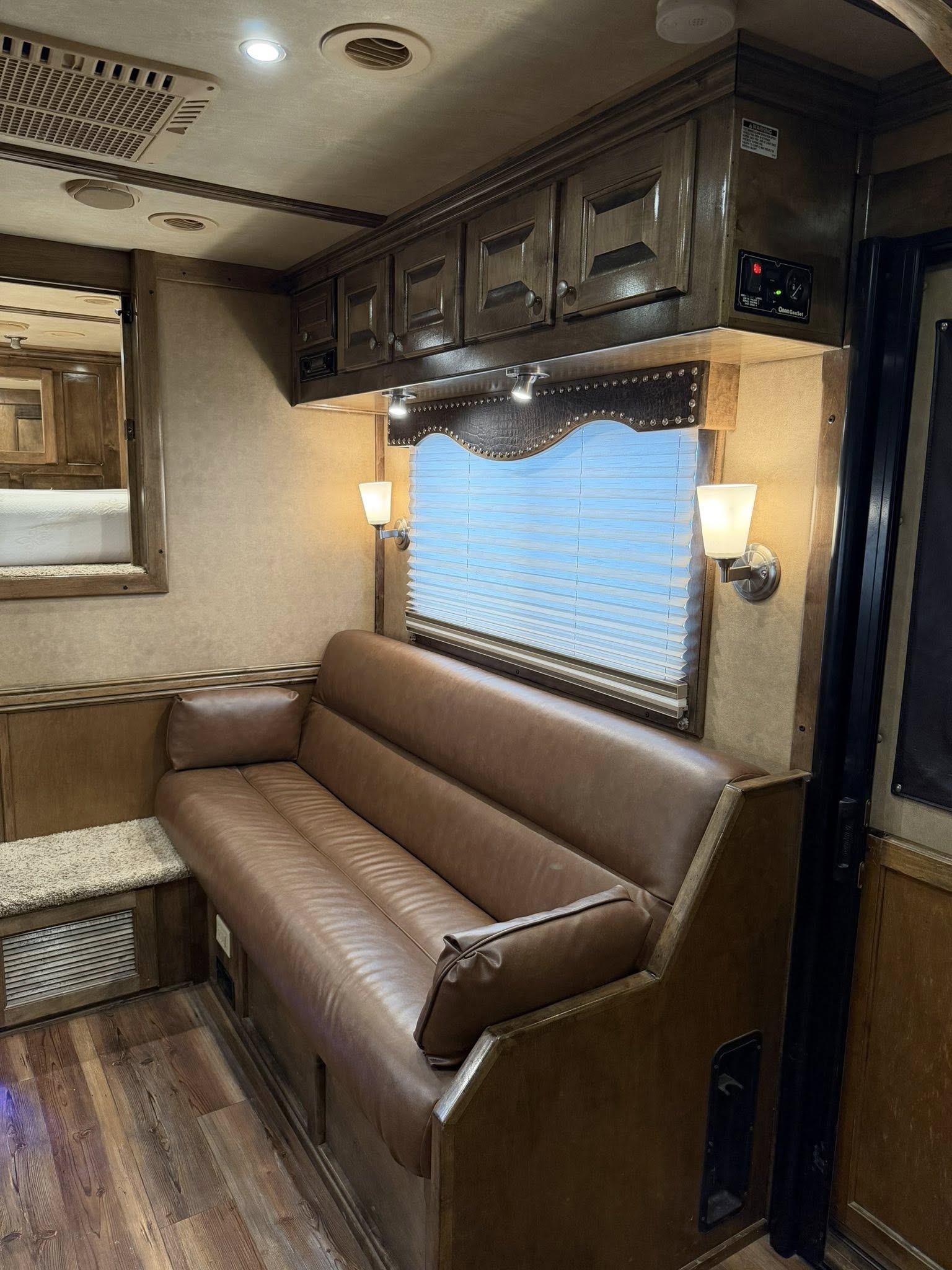 Used Cimarron Horse Trailers for Sale 1