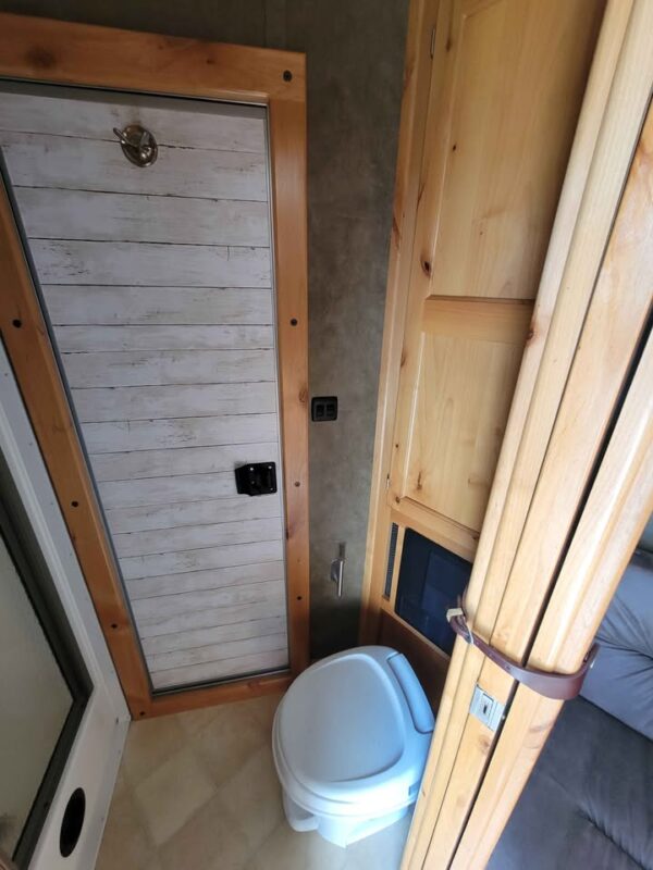 Adam Horse Trailers