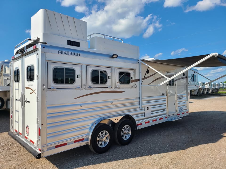 2025 Aluminum Toy Hauler with Living Quarters - Platinum Coach 3 Horse - $89,999 - Image 10