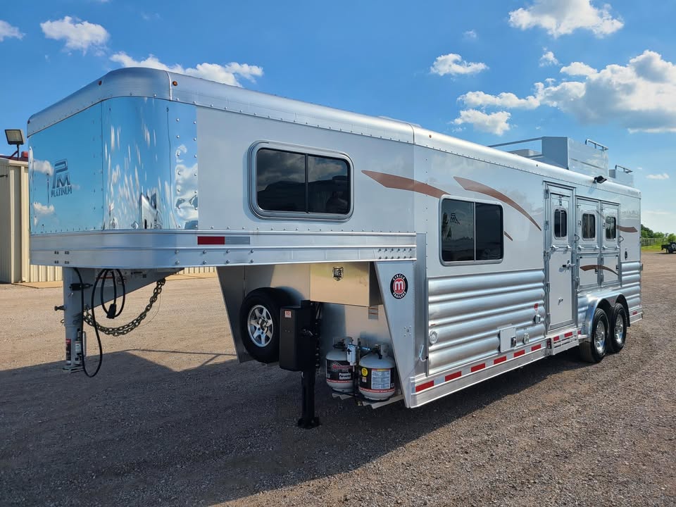 2025 Aluminum Toy Hauler with Living Quarters - Platinum Coach 3 Horse - $89,999 - Image 12