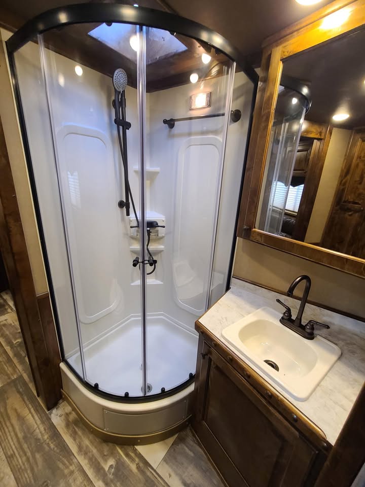 2025 Aluminum Toy Hauler with Living Quarters - Platinum Coach 3 Horse - $89,999 - Image 7