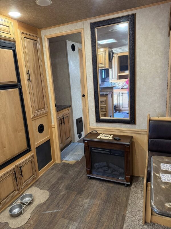 Bison Horse Trailers