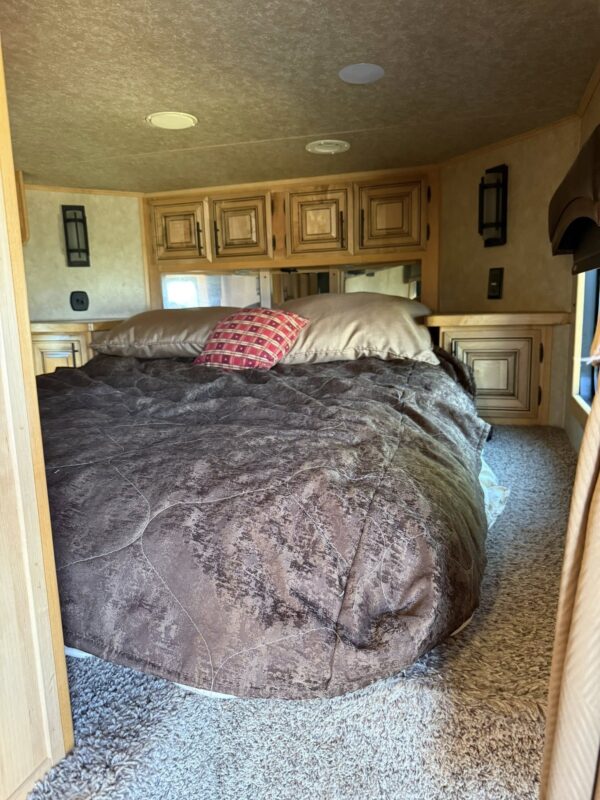 Bison Horse Trailers