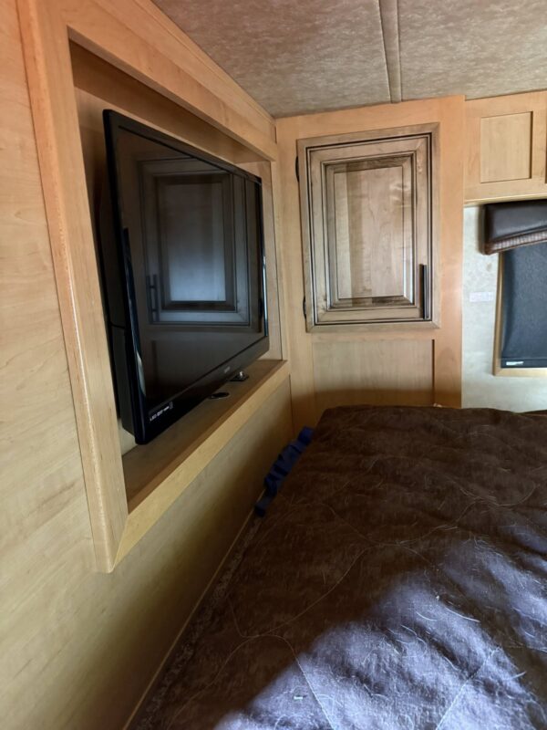 Bison Horse Trailers