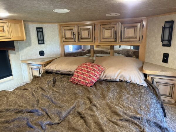 Bison Horse Trailers
