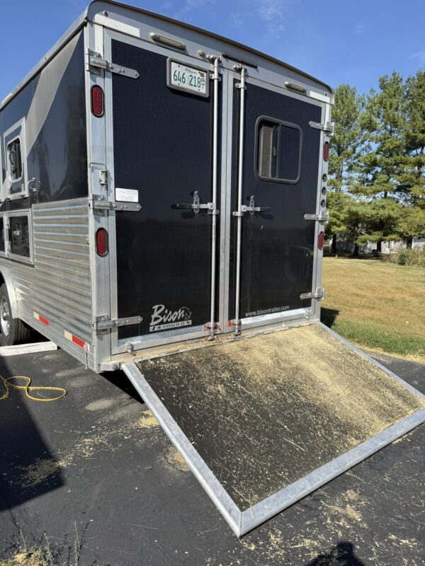 Bison Horse Trailers