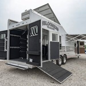 bloomer horse trailers