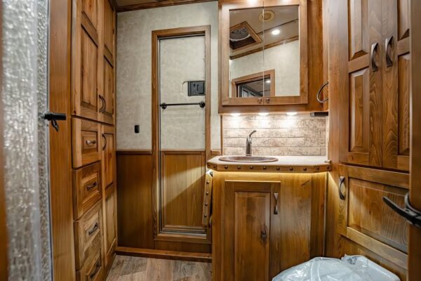 bloomer horse trailers