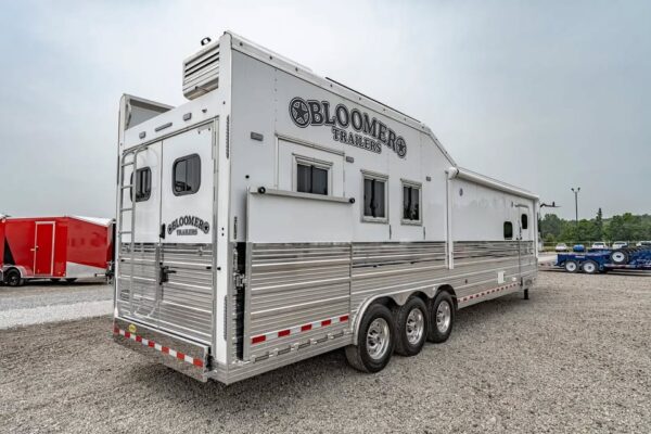 bloomer horse trailers