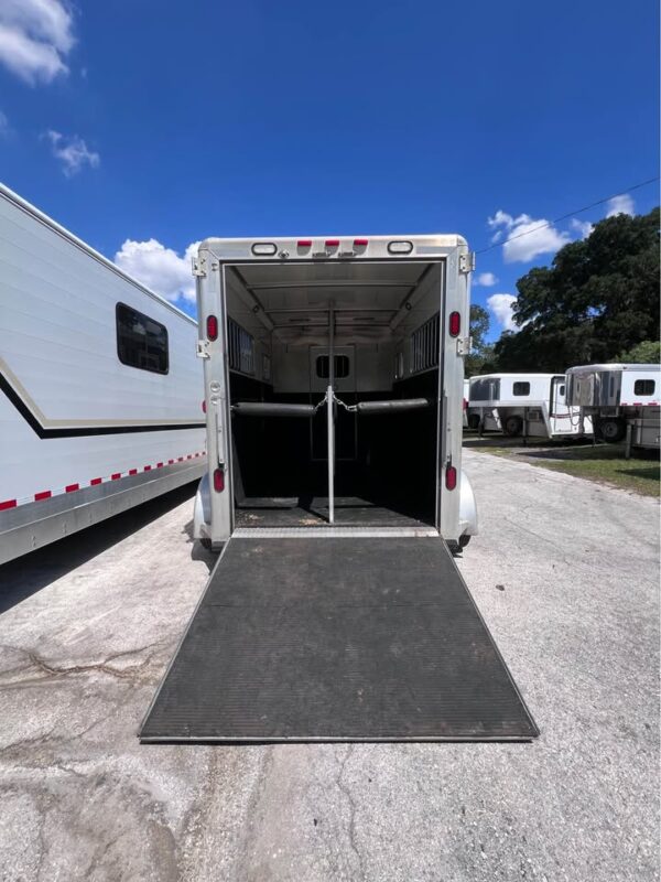 2004 Cimarron Horse Trailers - 2 Horse Straight Load Bumper Pull - $13,900 - Image 2