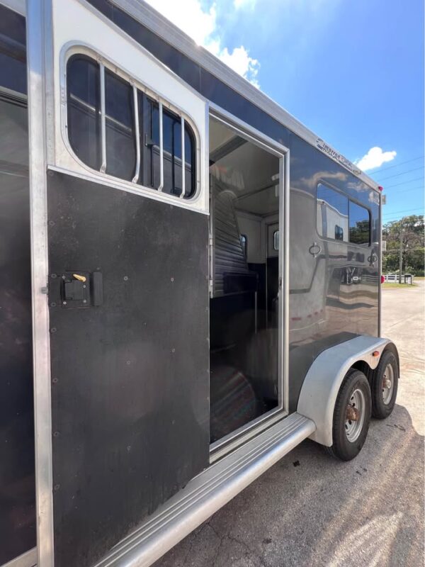 Cimarron Horse Trailers
