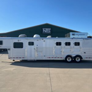 gooseneck horse trailer with living quarters