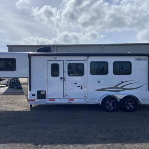 gooseneck horse trailers