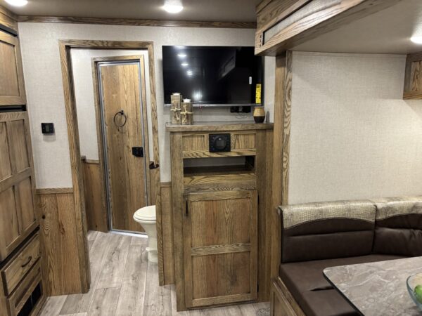 Lakota Horse Trailers