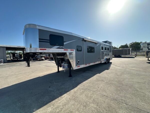 Lakota Horse Trailers