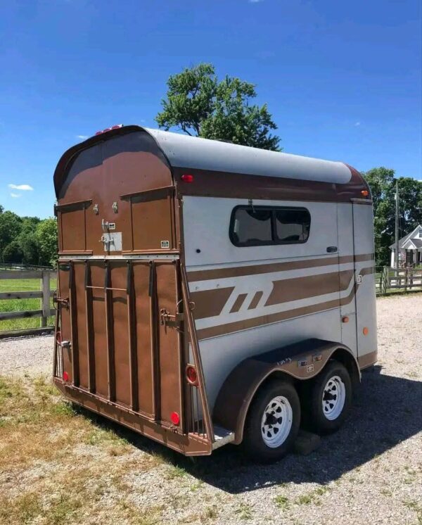 Merhow Horse Trailers for Sale