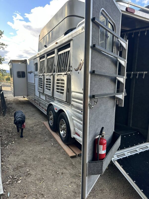 2007 Platinum Horse Trailers - 4 Horse with 17' Short Wall Plus Slide - $94,600 - Image 17