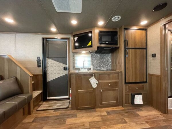 SMC Horse Trailers